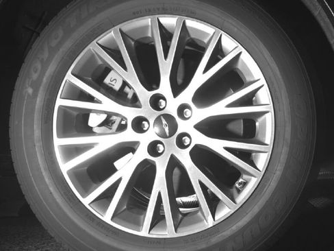 Used 2025 Genesis GV80 2.5T Standard AWD/4WD image 15