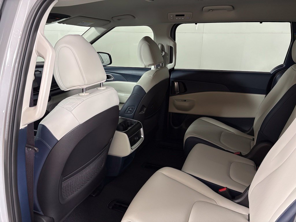 New 2026 Kia Carnival EX FWD image 38