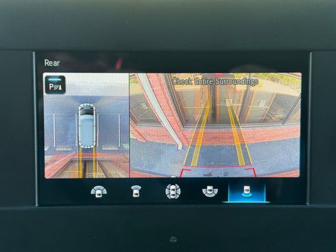 Used 2024 Mercedes-Benz Sprinter 2500 image 27