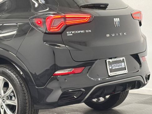 Used 2025 Buick Encore GX Avenir w/ Avenir Technology Package AWD/4WD image 7