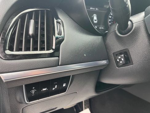 Used 2019 Kia Stinger GT1 image 21