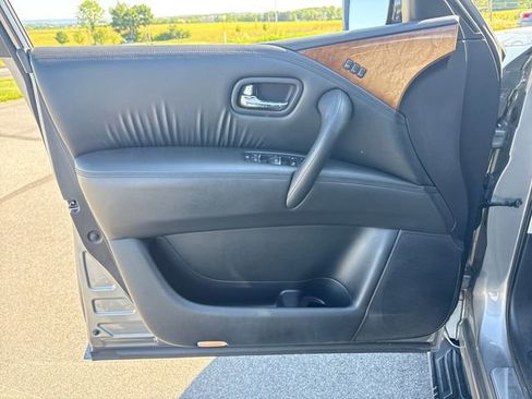 Used 2014 INFINITI QX80 4WD w/ Theater Package image 26