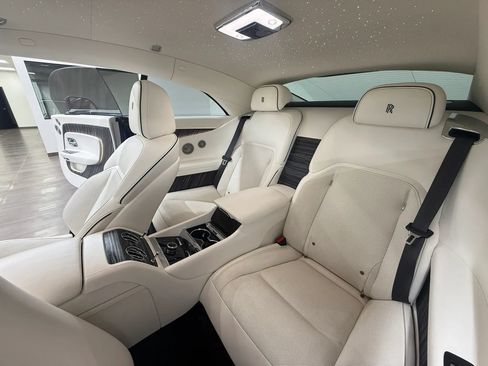 Used 2025 Rolls-Royce Spectre AWD/4WD image 31