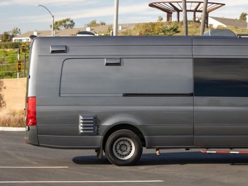 Used 2021 Mercedes-Benz Sprinter 4500 w/ Parking Package image 35