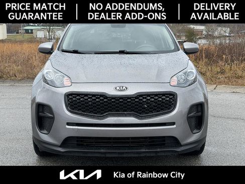 Used 2019 Kia Sportage LX image 2