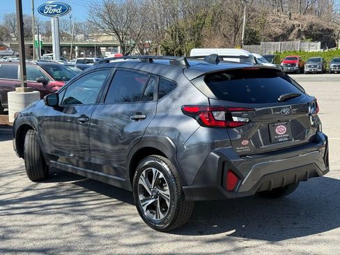 Used 2024 Subaru Crosstrek 2.0i Premium image 9