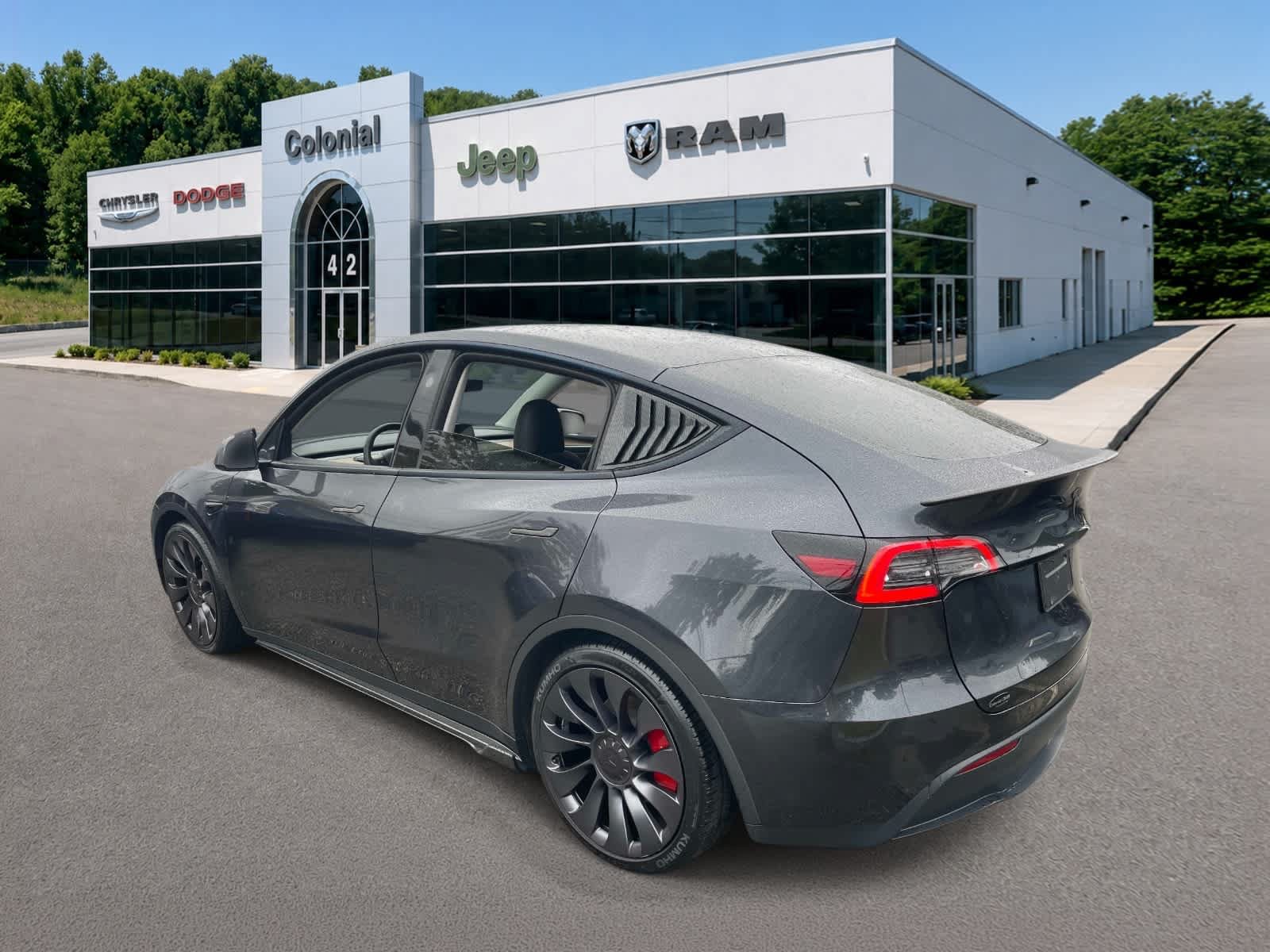 Used 2024 Tesla Model Y Performance AWD/4WD image 3