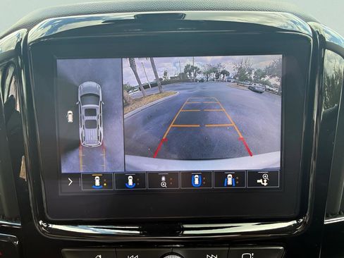 Used 2021 Chevrolet Traverse Premier w/ Redline Edition image 19