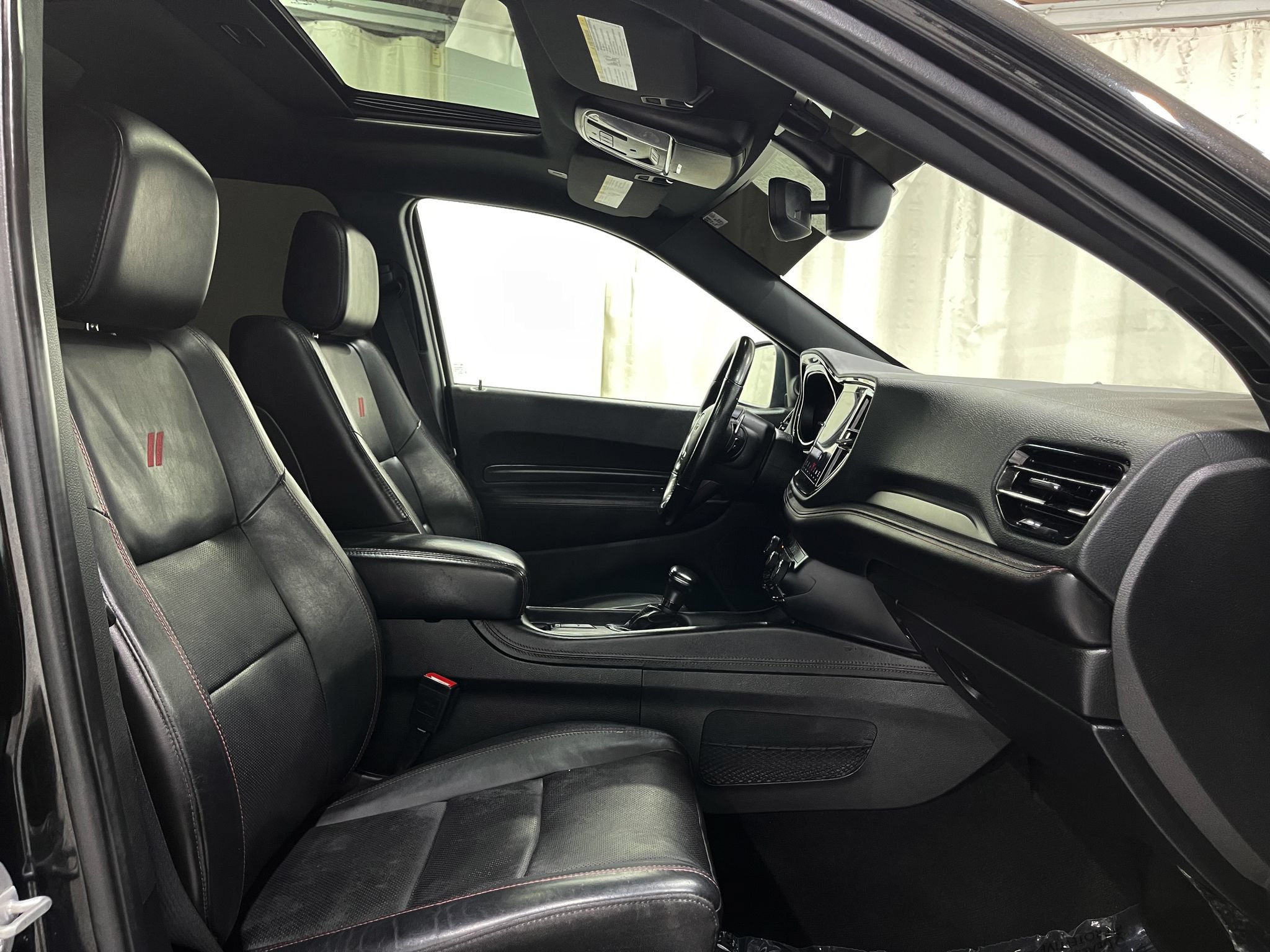 Used 2022 Dodge Durango R/T w/ Blacktop Package AWD/4WD image 33