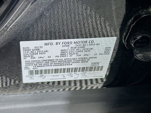 Used 2022 Ford Explorer Limited image 12