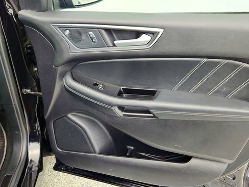 Used 2019 Ford Edge ST w/ Equipment Group 401A image 27