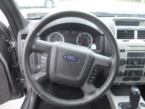 Used 2011 Ford Escape XLT w/ 203A Rapid Spec Order Code FWD image 12