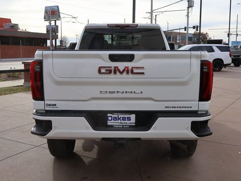 New 2026 GMC Sierra 3500 Denali w/ Denali Reserve Package image 4