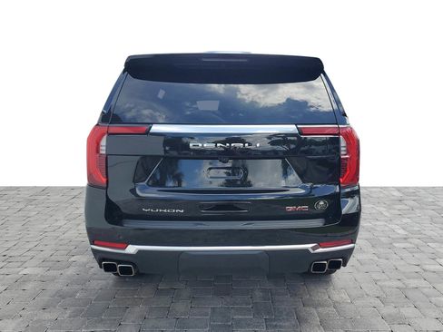 Used 2025 GMC Yukon Denali AWD/4WD image 5