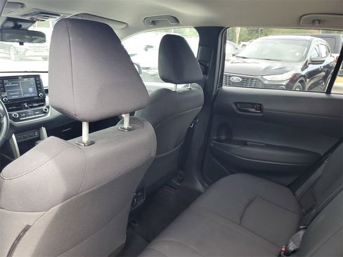 Used 2022 Toyota Corolla Cross LE image 27