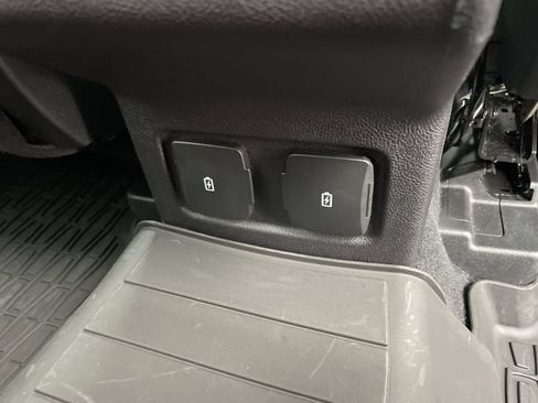 Used 2023 Lincoln Corsair Reserve AWD/4WD image 25