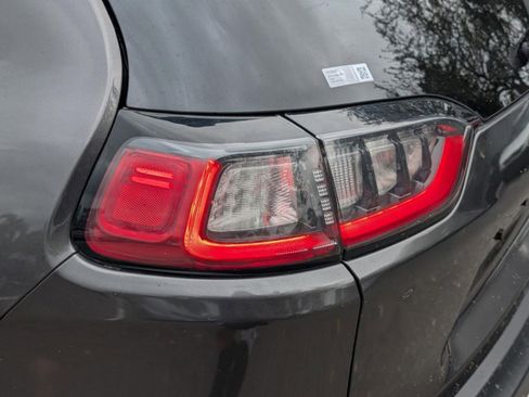 Used 2019 Jeep Cherokee Limited w/ Trailer Tow Group image 33