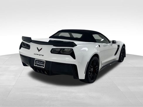 Used 2015 Chevrolet Corvette Z06 w/ 3LZ Preferred Equipment Group image 15