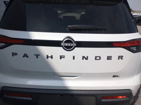 New 2026 Nissan Pathfinder SL FWD image 14