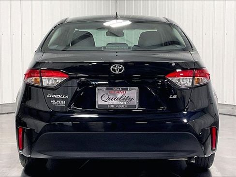 Used 2024 Toyota Corolla LE FWD image 4