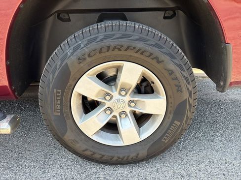 Used 2019 RAM 1500 Classic SLT image 20