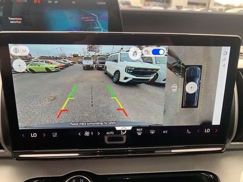 New 2025 Ford Expedition Max Platinum w/ Driver's Package image 17