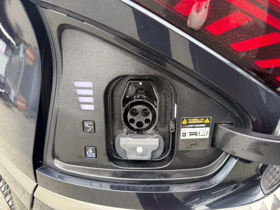 Used 2024 Kia EV6 Wind w/ Wind Technology Package RWD image 50