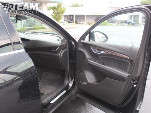 Used 2023 Buick Envision Avenir AWD/4WD image 29