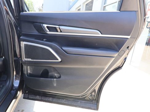 Used 2021 Kia Telluride S AWD/4WD image 34