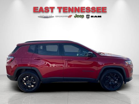 New 2026 Jeep Compass Latitude image 2