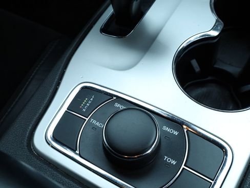 Used 2015 Jeep Grand Cherokee SRT w/ Trailer Tow Group IV image 12