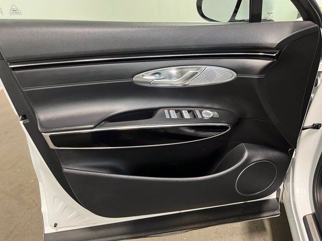 Used 2025 Genesis GV70 2.5T AWD/4WD image 20