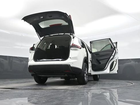 New 2026 Nissan Rogue S image 35