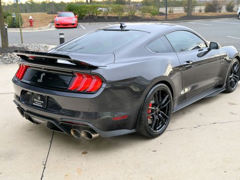 Used 2022 Ford Mustang Shelby GT500 w/ Technology Package image 5