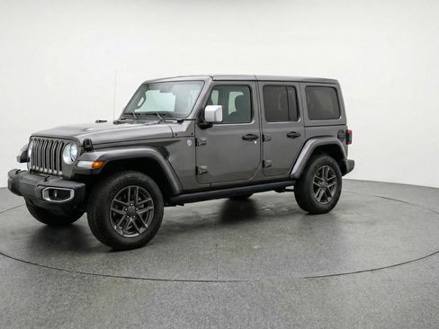 Used 2025 Jeep Wrangler Sport S image 3
