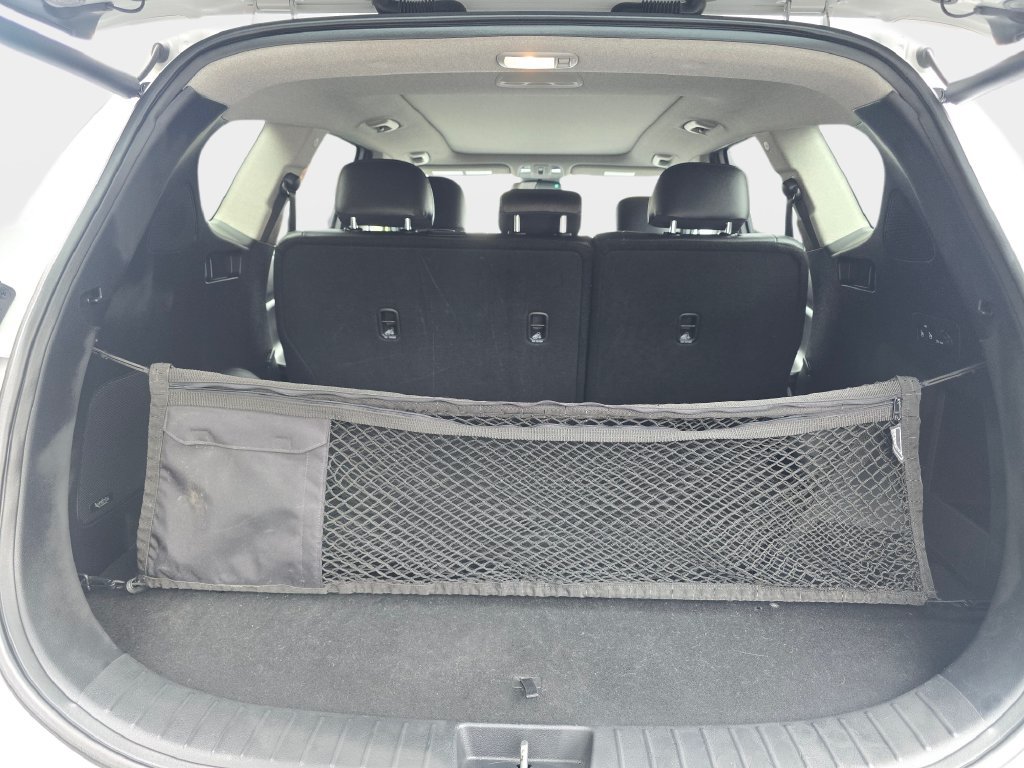 Used 2019 Hyundai Santa Fe AWD image 17