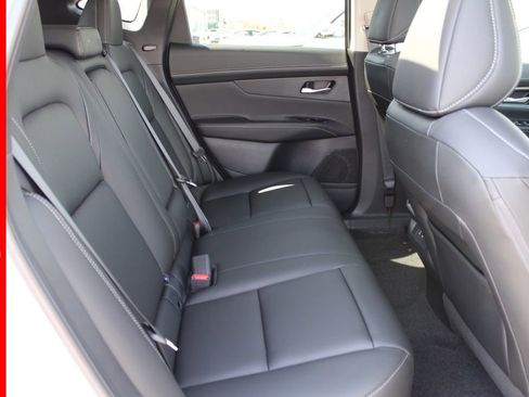 New 2025 Nissan Murano SL image 15