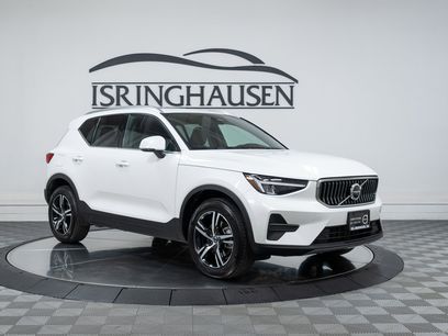 Certified 2025 Volvo XC40 B5 Core