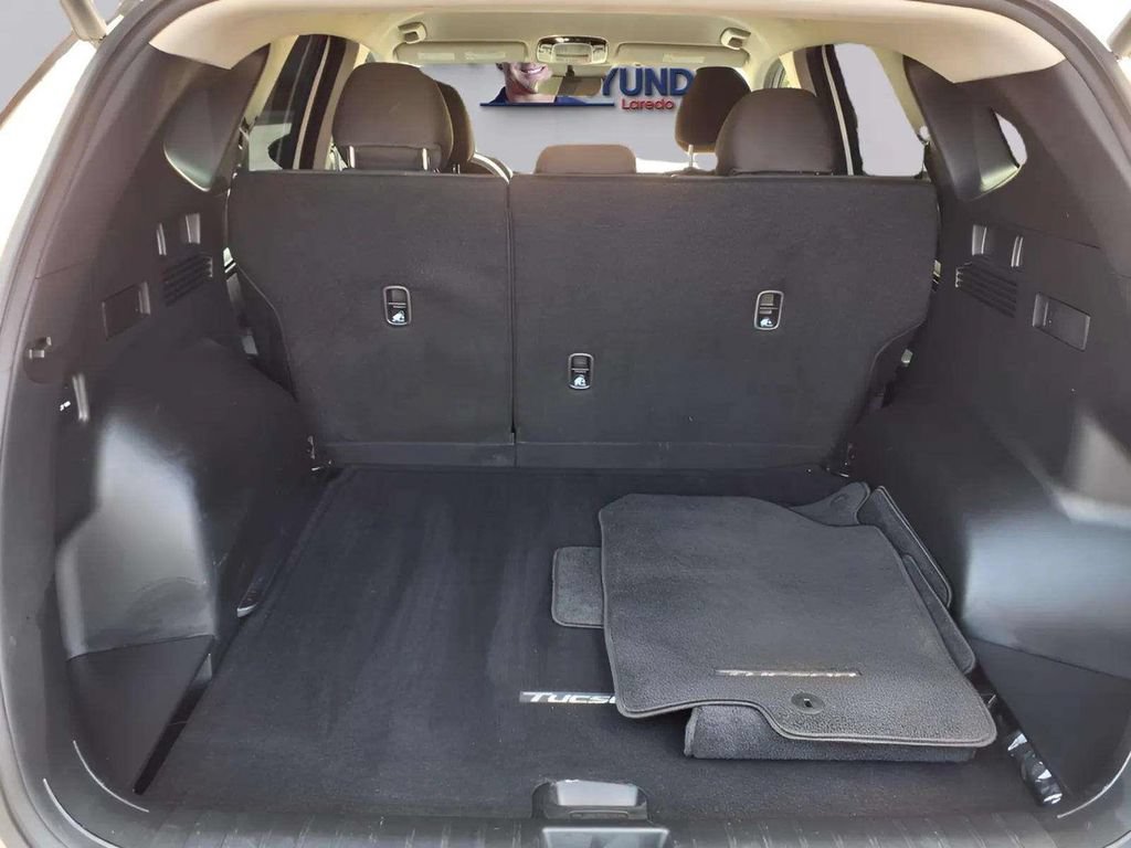 Used 2023 Hyundai Tucson SEL FWD image 9