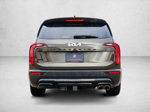 Used 2022 Kia Telluride EX w/ EX Premium Package image 6