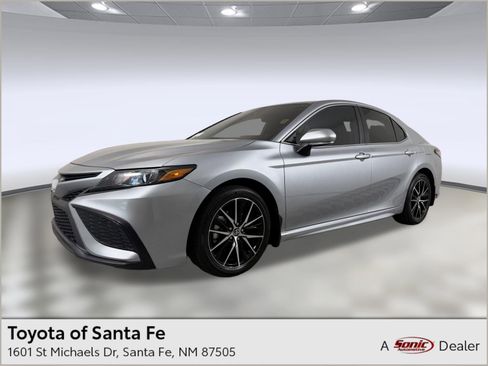 Used 2024 Toyota Camry SE w/ Audio Upgrade Package FWD image 1