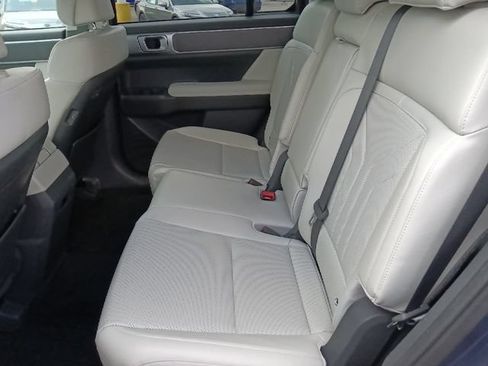 Used 2025 Hyundai Santa Fe SEL FWD image 27