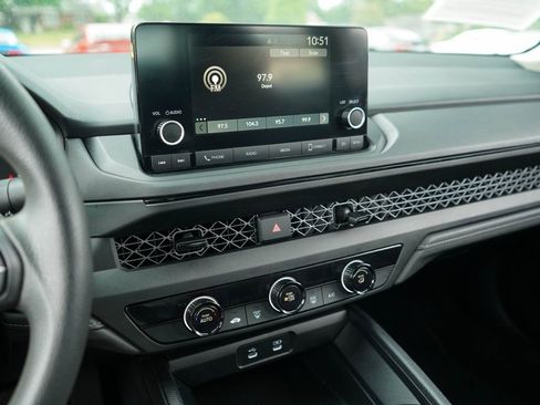 Used 2023 Honda Accord LX image 7