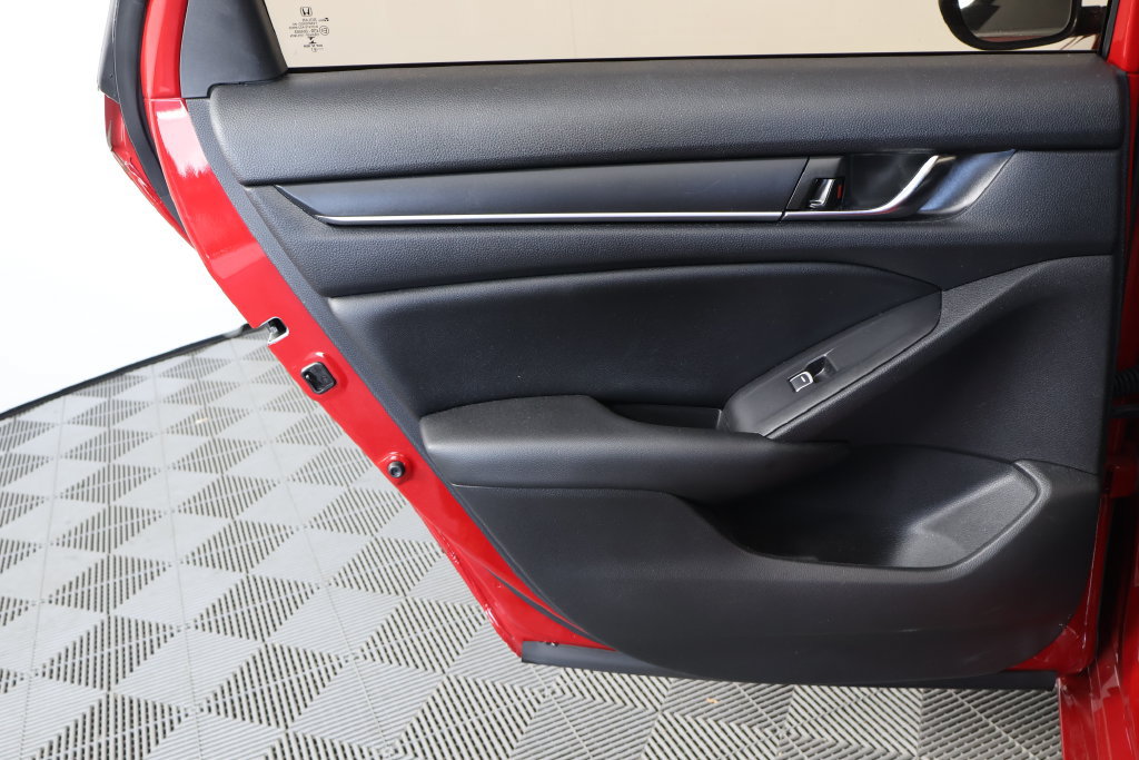 Used 2021 Honda Accord Sport image 8