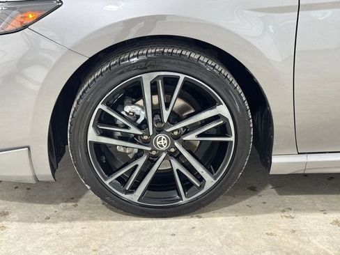 Used 2025 Toyota Camry XSE FWD image 34