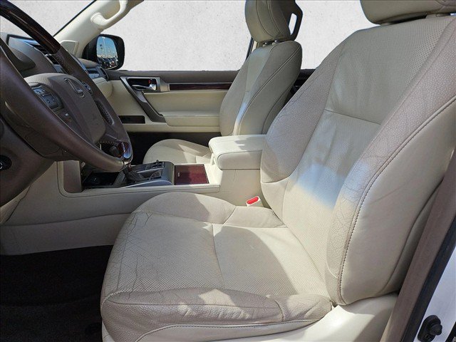 Used 2014 Lexus GX 460 w/ Premium Package AWD/4WD image 17