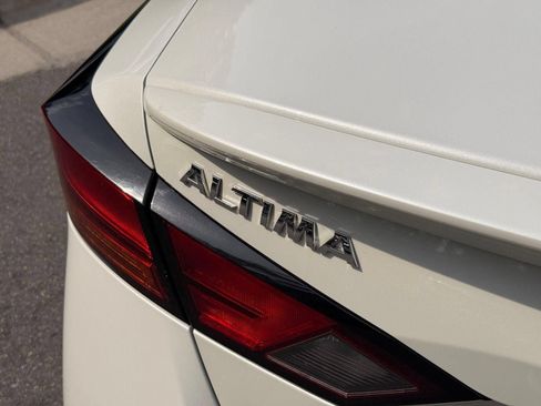 Used 2019 Nissan Altima 2.5 SR w/ SR Premium Package FWD image 10