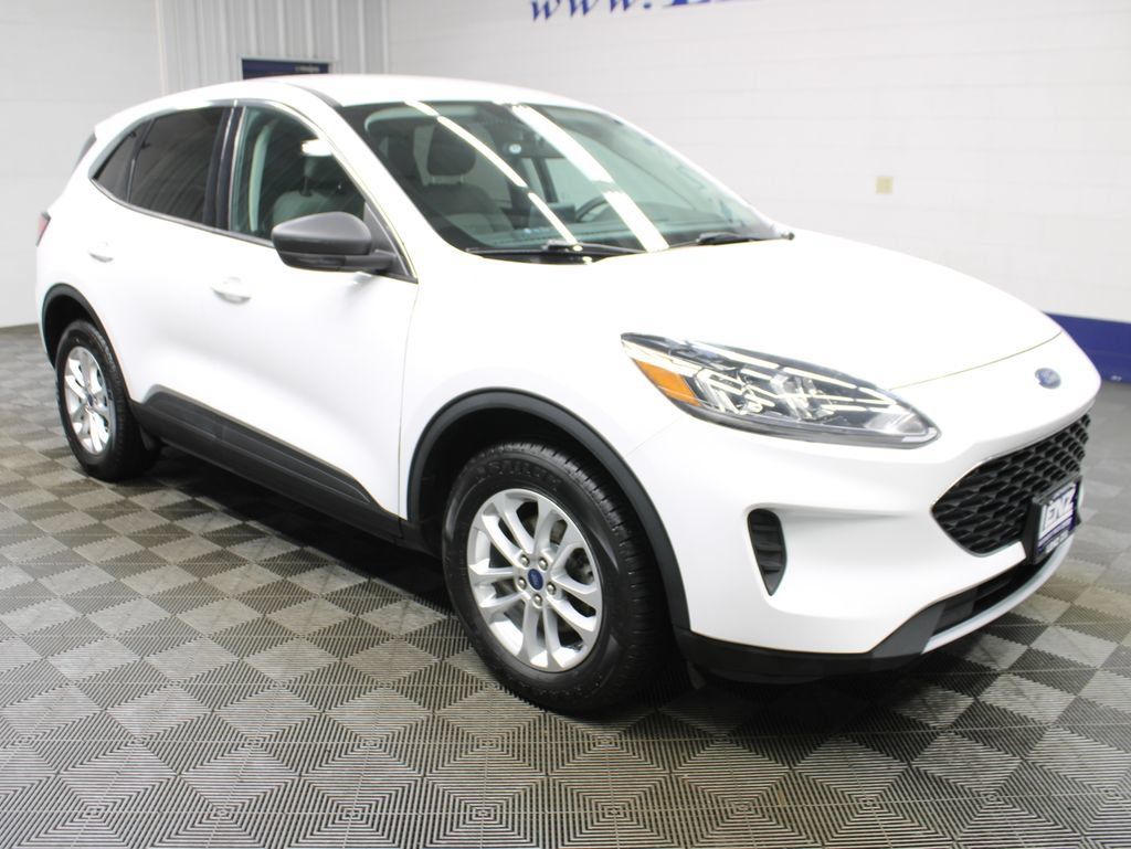 Used 2022 Ford Escape SE AWD/4WD image 3