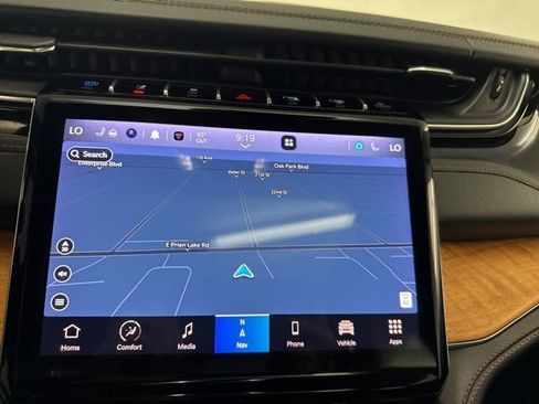 Used 2023 Jeep Grand Cherokee Summit image 23