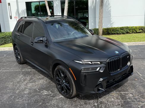 Used 2025 BMW X7 M60i AWD/4WD image 5
